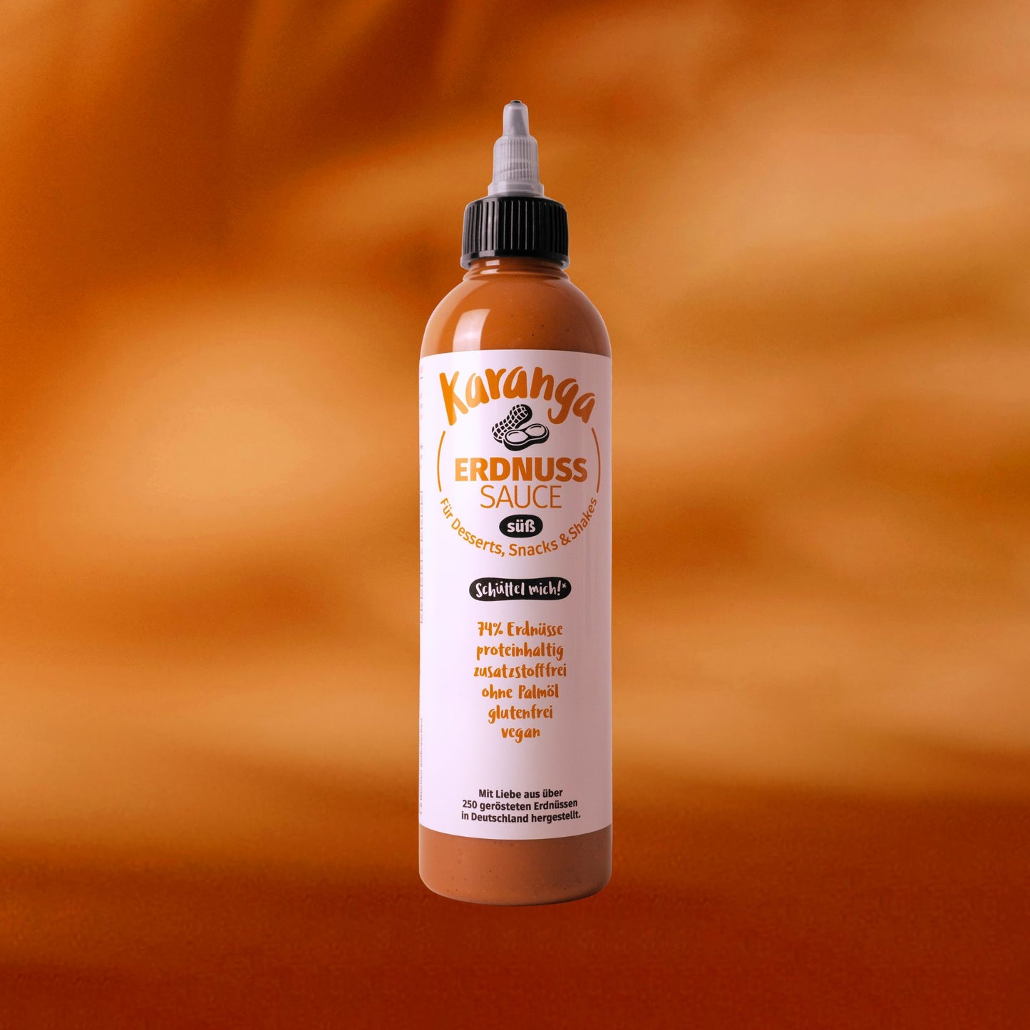 Karanga Erdnusssauce süß – Vorderseite der Flasche mit Etikett